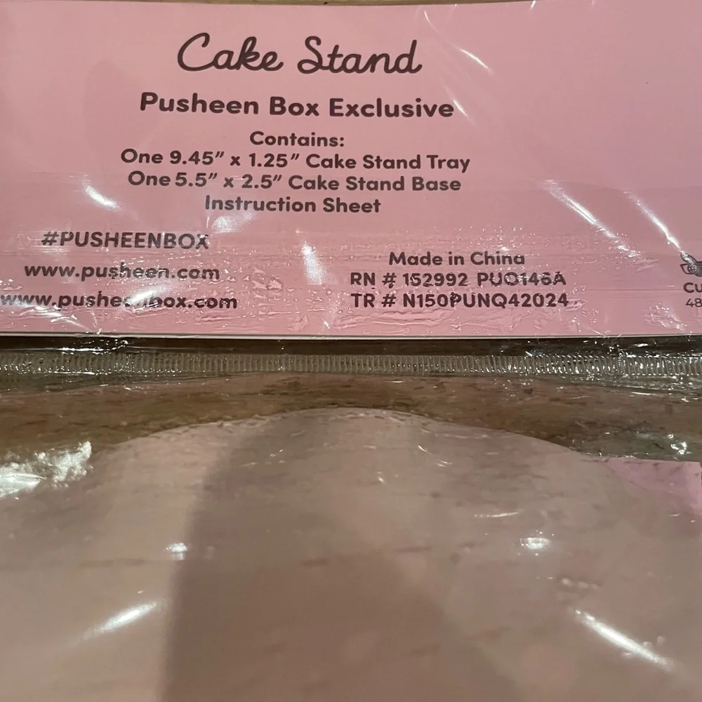 NIP Pusheen Box Decorative Cake Stand Subscription exclusive Kids Winter 2024